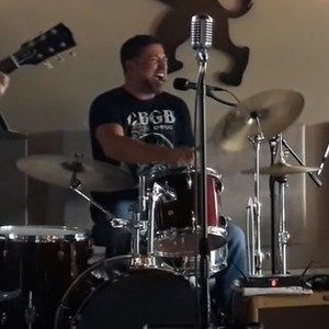 Meet your Posher, Victor